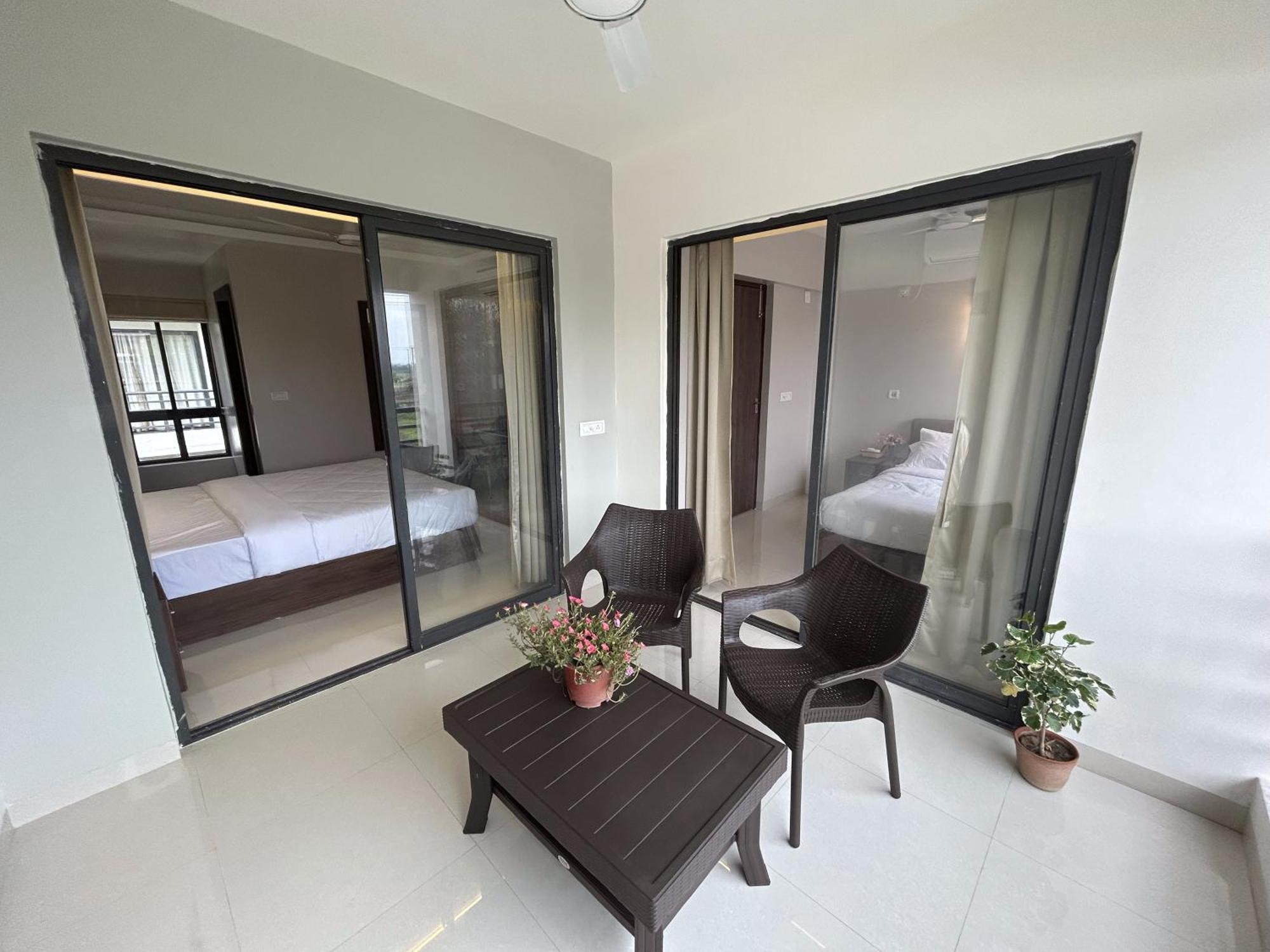 The Pearl Club Resort Shānti Niketan Exterior foto